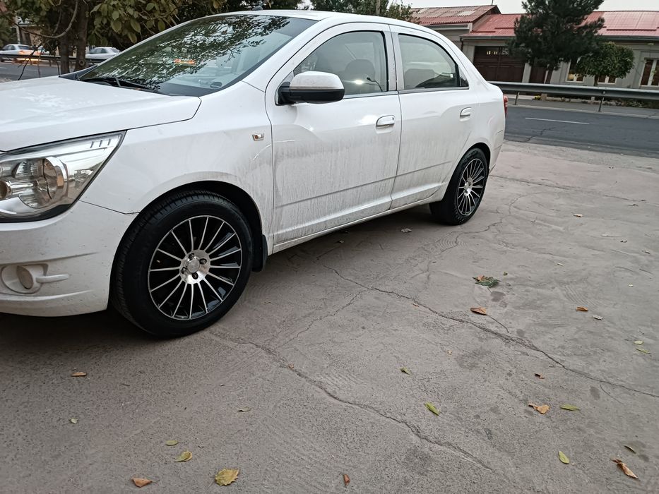 Cobalt Mers Diska Balon 215 55 R17 Holati ideal Obmen Bor radnoyiga