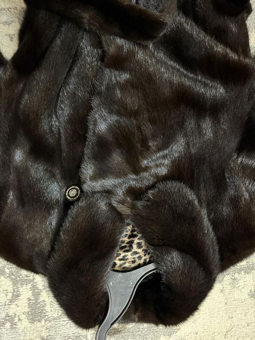 продам норковую шубу