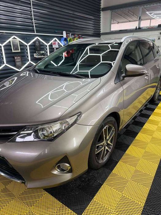 Toyota Auris 2015г 2.0 D-4D без забележки