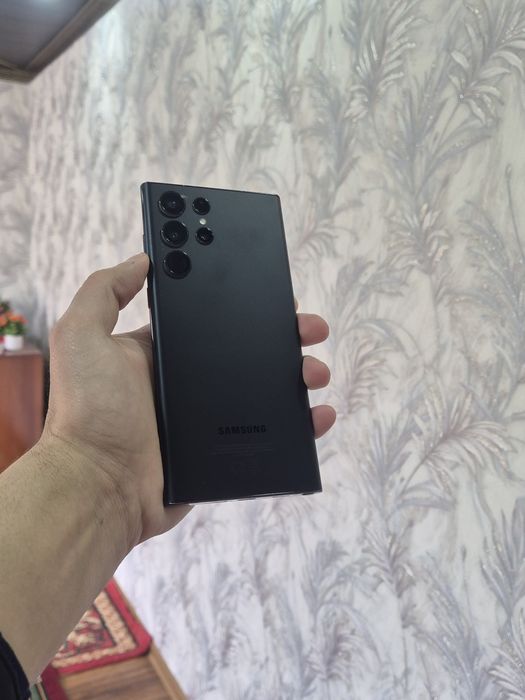 Samsung S22 Ultra 12/256g 2sim evrosotiladi