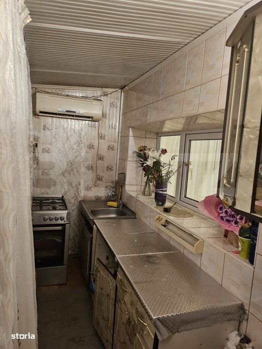 Apartament de vanzare, 2 camere, semidecomandat, zona viaduct