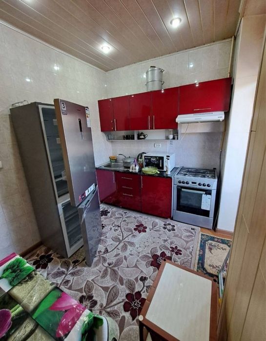 Срочно 3х Наваи центре базар сдаётся