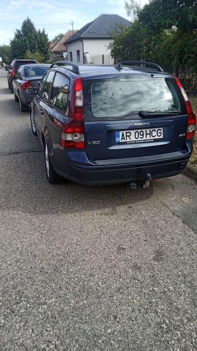 Vând Volvo v 50 ,2005 ,2000cm,c.138 cp,120kw.3007 km.