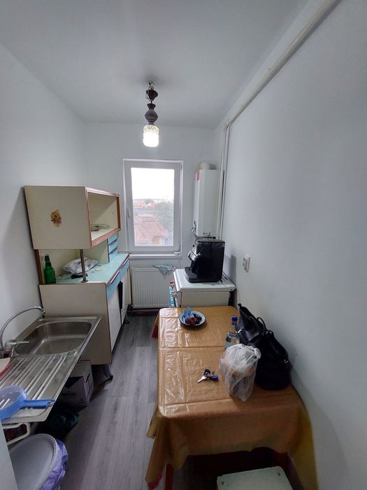 Vand apartament 2 camere