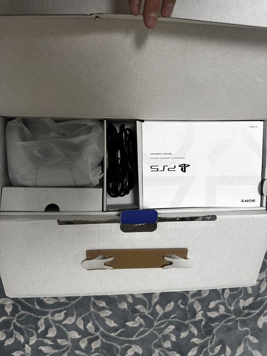 Продам PlayStation 5 новый!