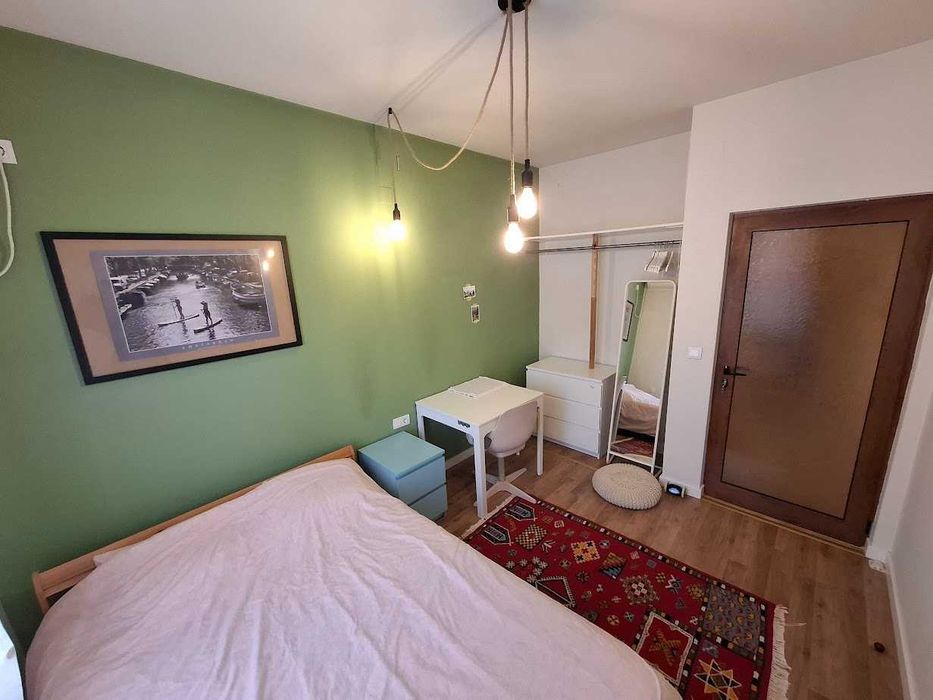 3ст гр.Русе,пл.Свобода,ет.2,550€/м