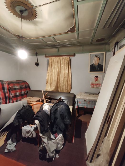 Bodomzor metro uy sotiladi