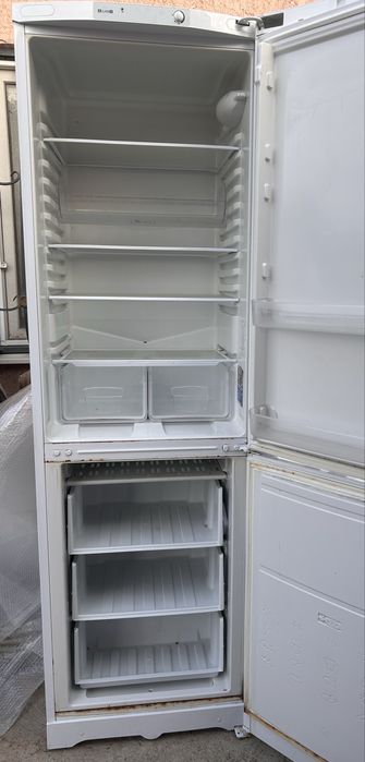 Холодильник в хорошем состоянии
