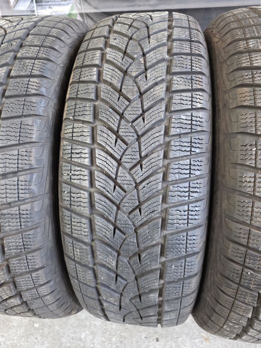 225/60/18 GOODYEAR 4бр