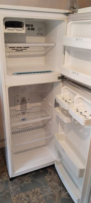 Холодильник рабочий