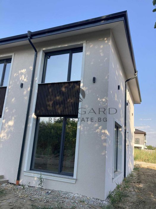 Продава се Къща в Пловдив, Беломорски - 198 кв.м за 1465 €/кв.м - Снимка #2