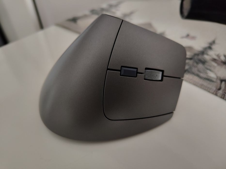 Вертикална мишка HAMA EMW-700