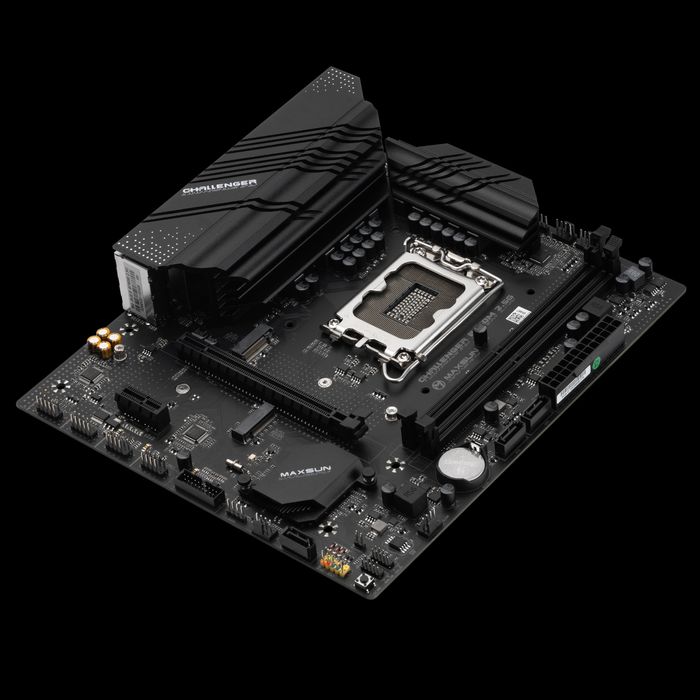 Материнская плата на базе LGA 1700.