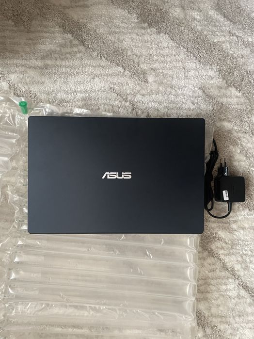 Asus 14, 4GB, 64GB