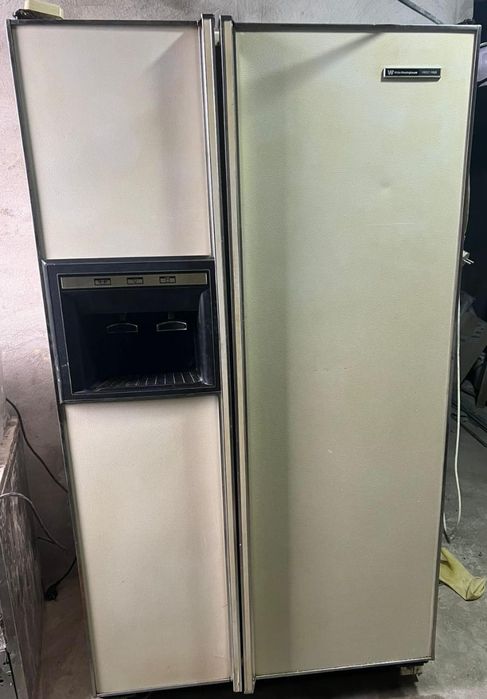 Продам холодильник side by side