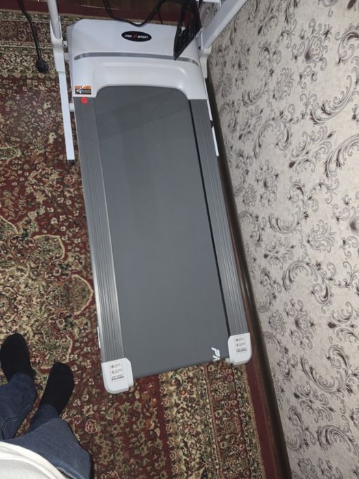 Беговые дорожка в идеальном состоянии много не пользовались