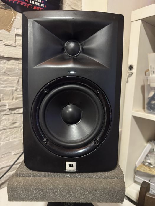 Boxe/Monitoare Studio JBL LSR 305
