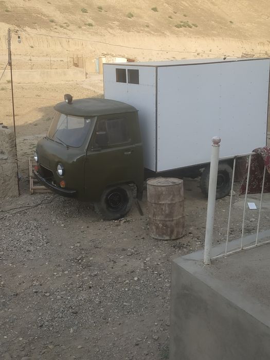 Uaz  sotiladi  pul zarir noldan terilgan