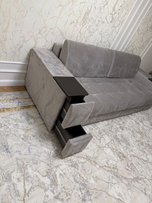 Диван чистый б/у
