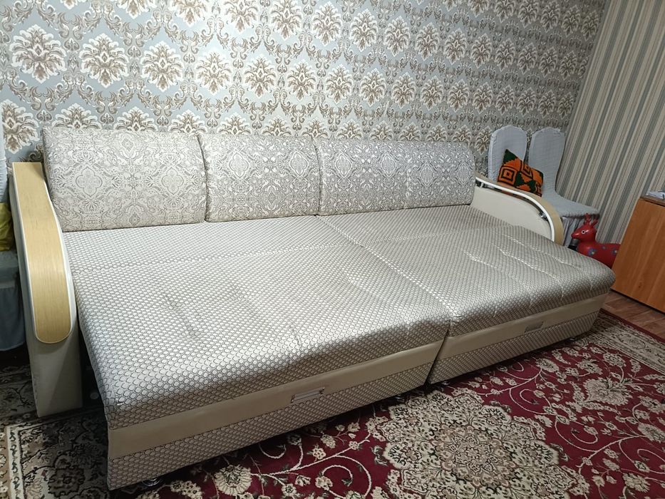 Продам диван.    .