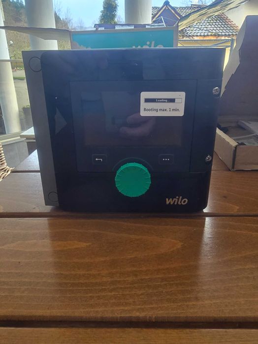Продавам помпа WILO Stratos MAXO 25/05-4 DE