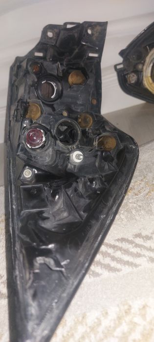 Фары на toyota rav4