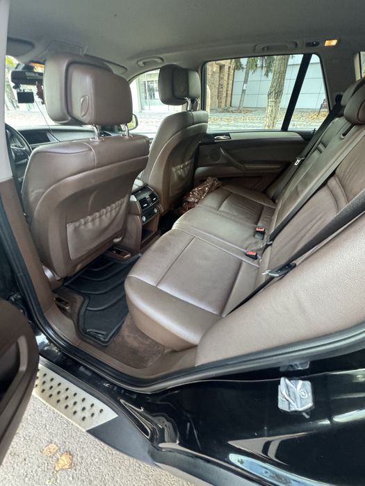 BMW X5  anul 2013 fara defecte la zi reviziile