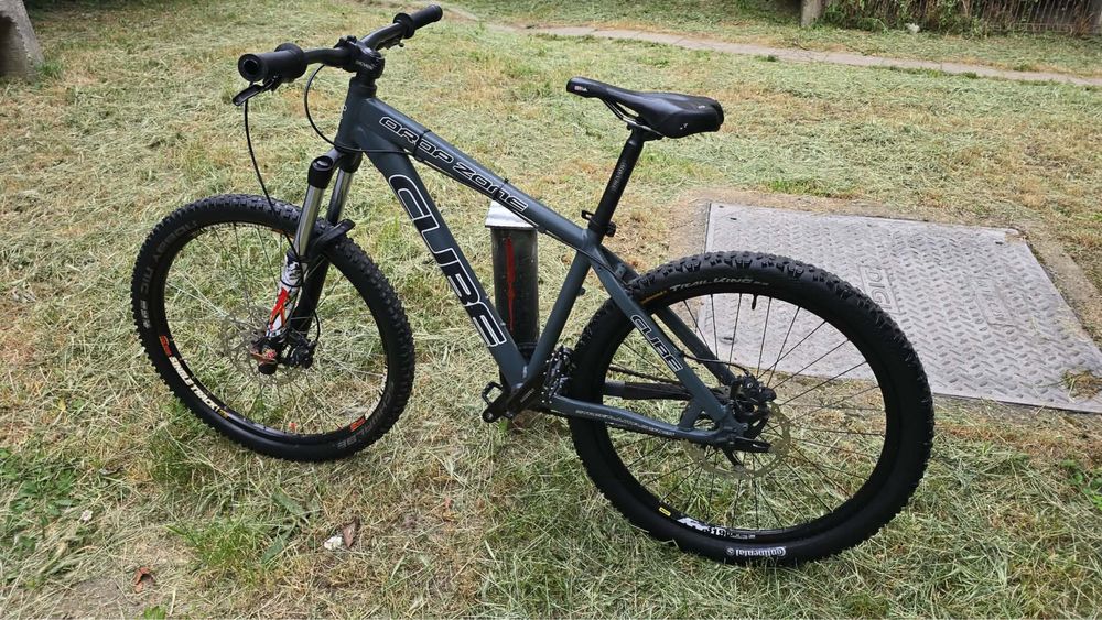 Bicicleta Mountain Bike Dirt Cube , shimano , fox , drop zone