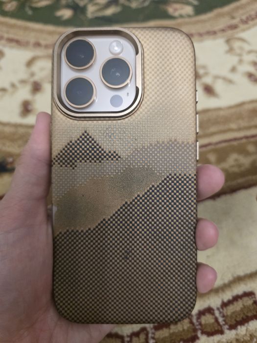 Срочно продам phone16 pro