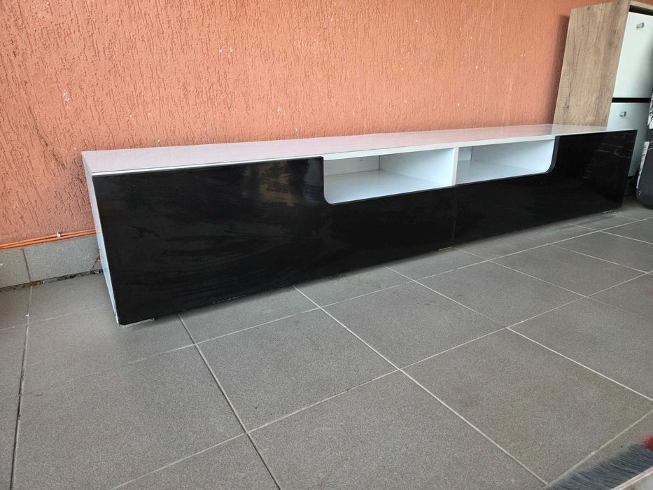 Vand Comoda TV predare in Timisoara