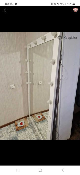 гримерное зеркало