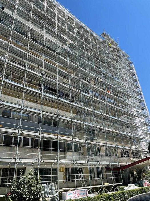 Inchiriere schelă metalică de fatadă, asigurăm și montare/demontare