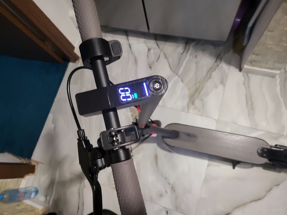 Trotineta electrica noua adusa din Olanda cauciucuri pline încărcător