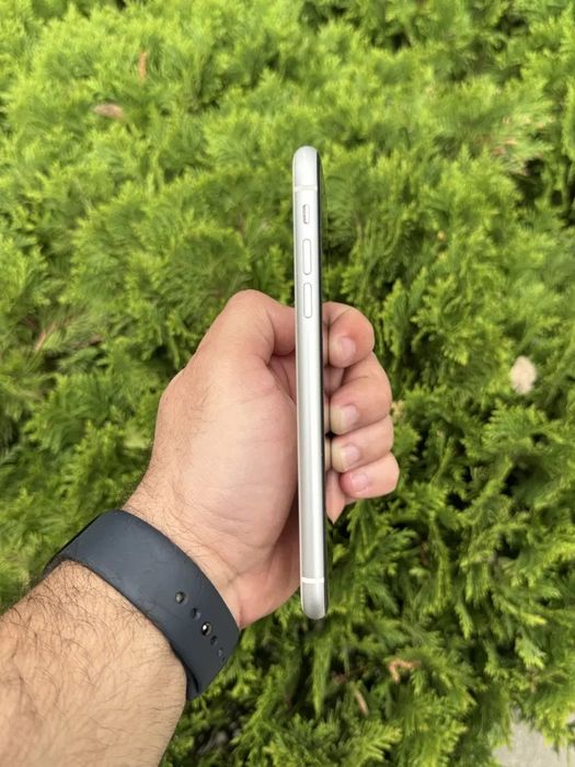 Айфон 11{без ремонта}IPhone 11