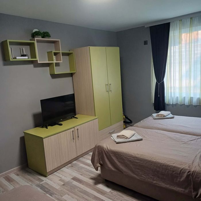 Стай за нощувки L and V house, Сапарева баня