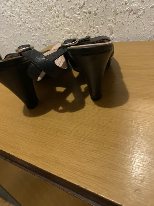 Дамски сандали