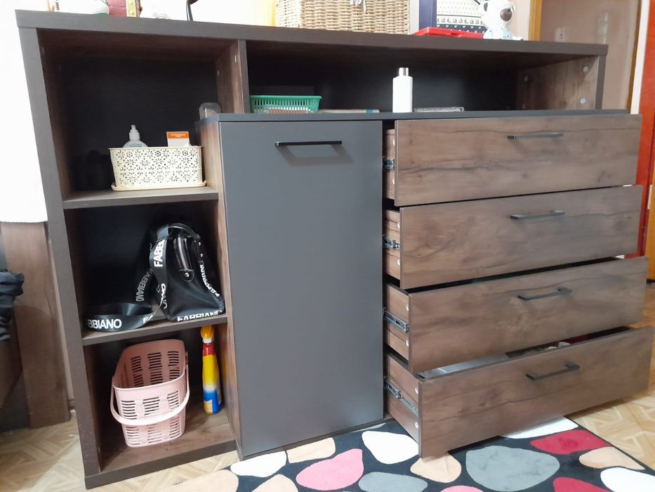 Спальный гарнитур