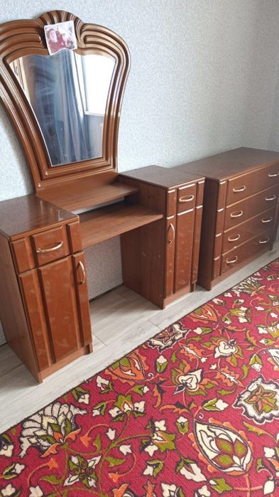 Спальный гарнитур