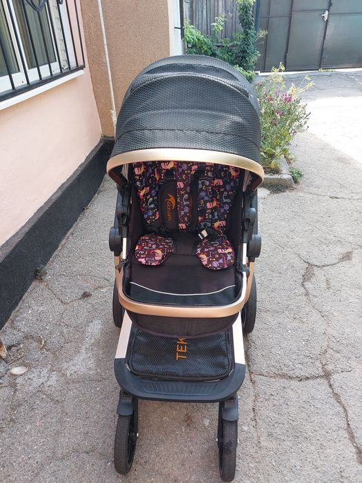 Продам коляску Teknum