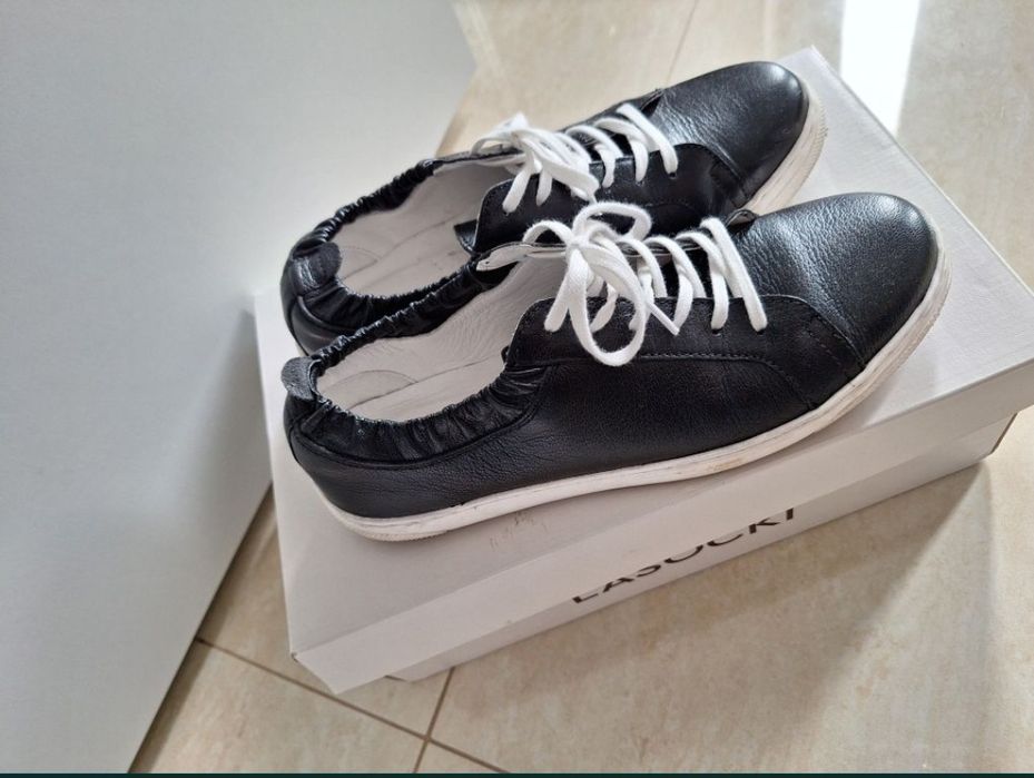 Pantofi negri casual Lasocki, piele naturala, mar 38, aproape noi