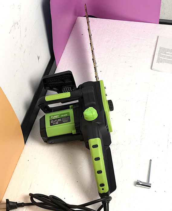 Fierastrau electric 3200W, lama 40 cm, ungere automata!