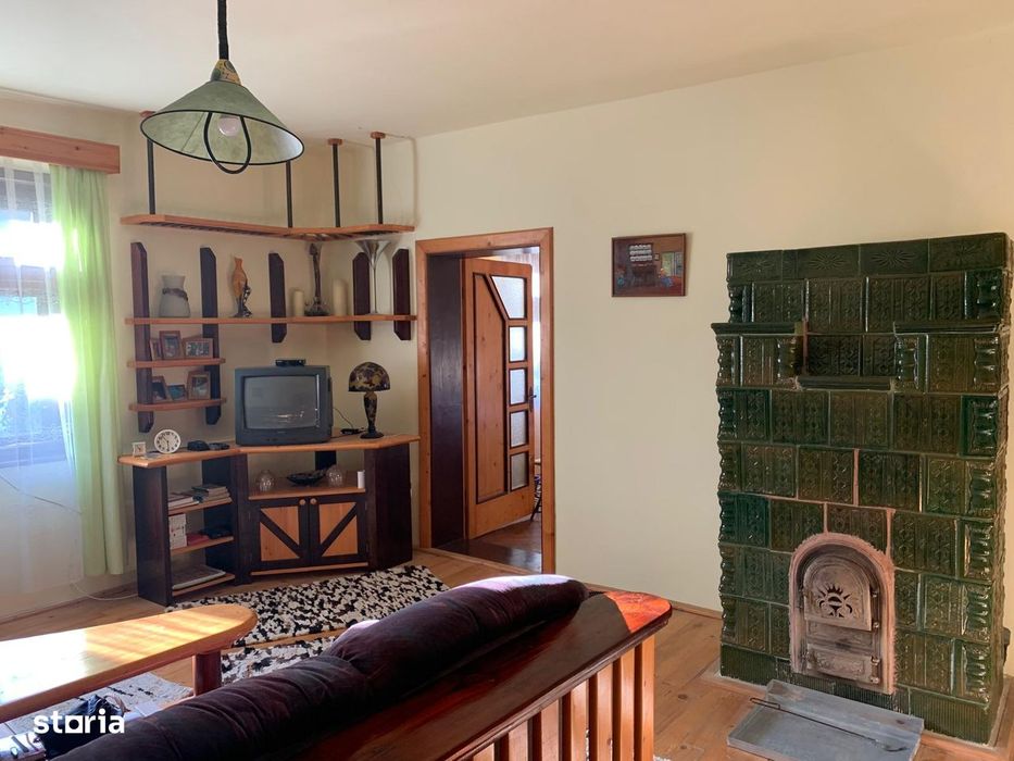 Casa 9 Camere cu 2000mp teren Brebu Nou