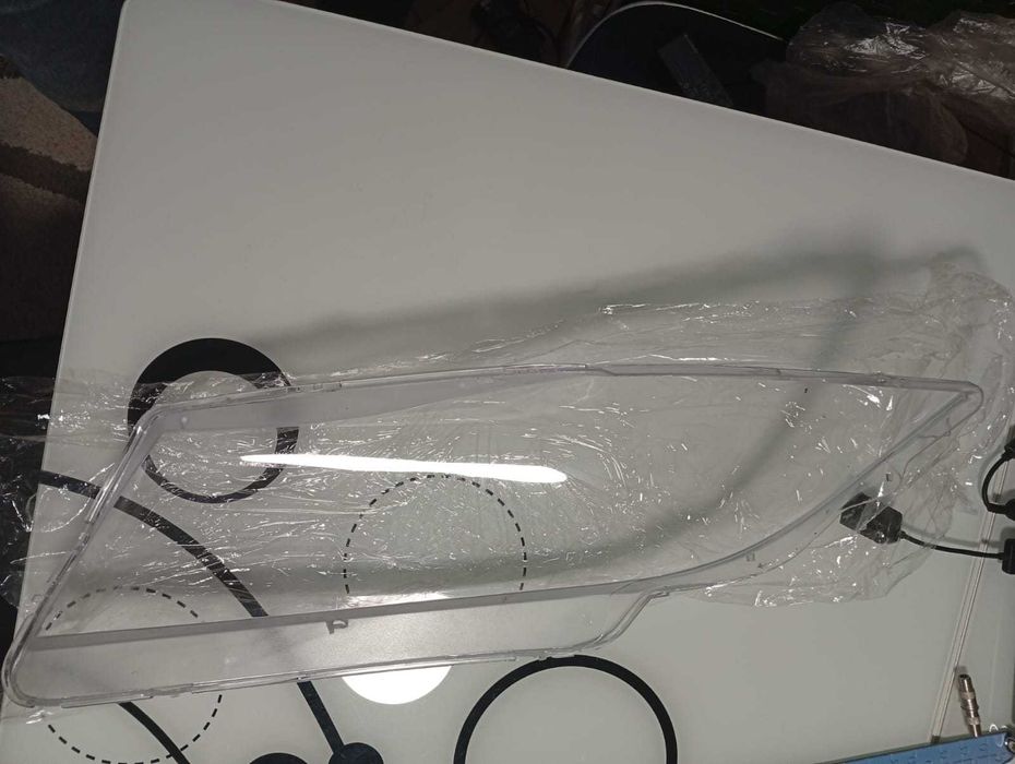 Set 2 sticle faruri BMW e90 e91