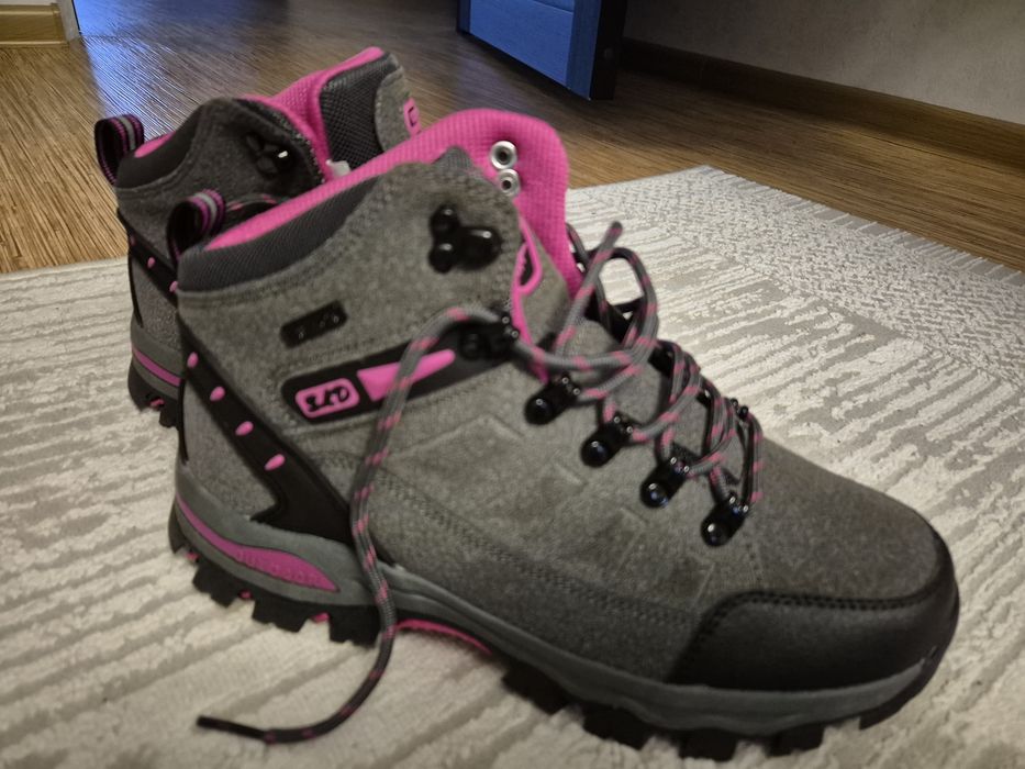 Ботинки размер 39-40