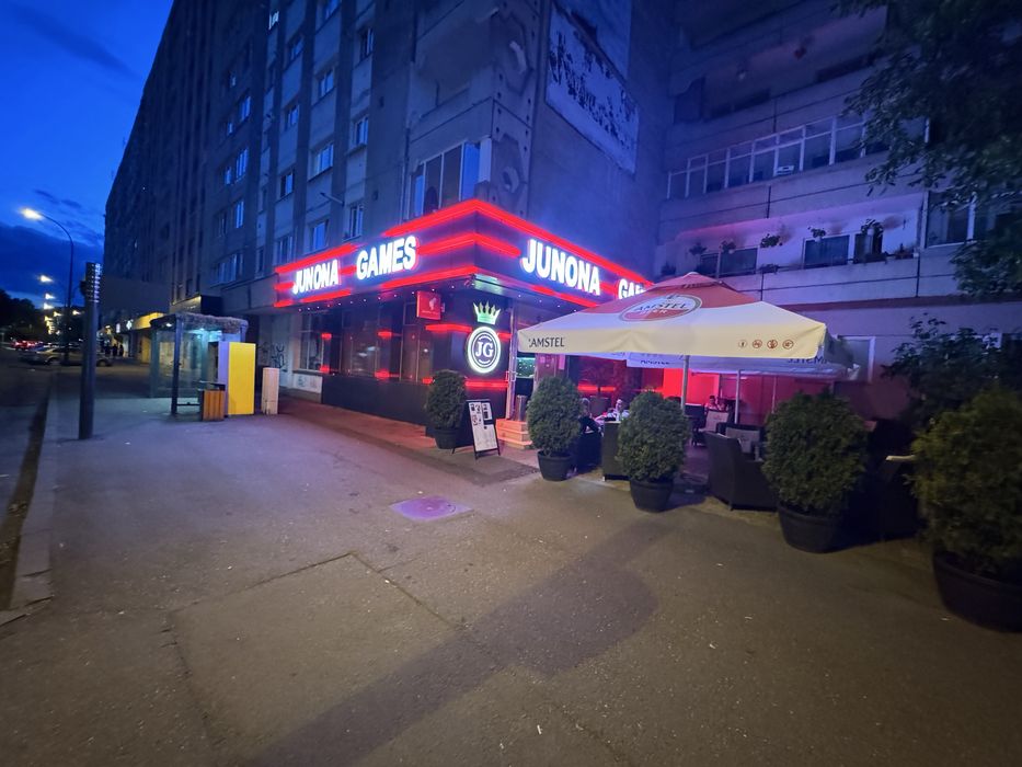 Inchiriez spatiu comercial Bulevardul 1848 , Dambu