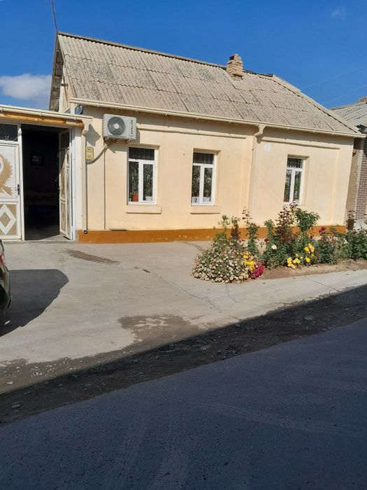 Каттакургон шахар Боборахим Машраб кучаси 88-уй сотилади