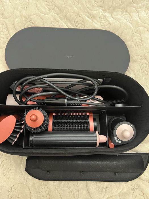 Dyson насадкиддя волос