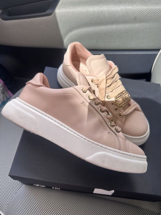 Elisabetta Franchi сникърси, естествена кожа