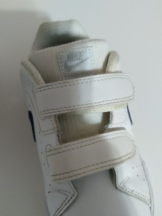 Оригинални нови детски маратонки Nike 27 естествена кожа