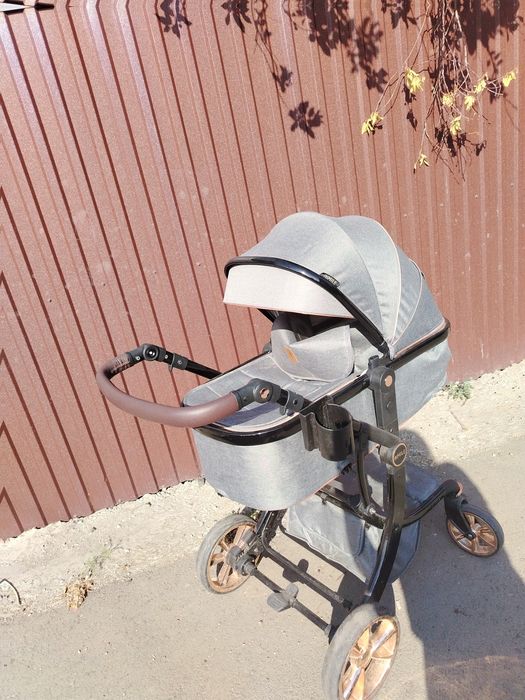 Продам коляску Aimile 2 в 1